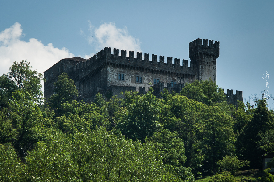 Burgen von Bellinzona, Castello di Sasso Corbaro, Castello di Unterwalden, Castello Santa Barbara